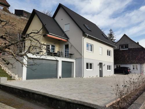 Oberbuchsiten Casa | Alpenblick Ferienwohnung und Monteurzimmer