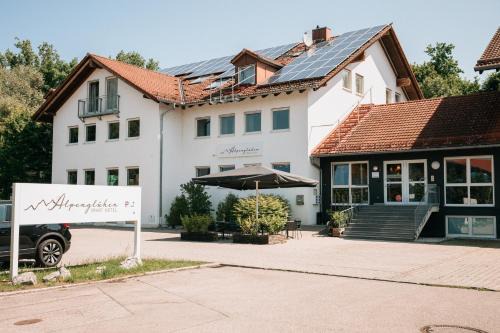 Furstenfeldbruck District Cama Y Desayuno | Alpenglühen Smart Hotel