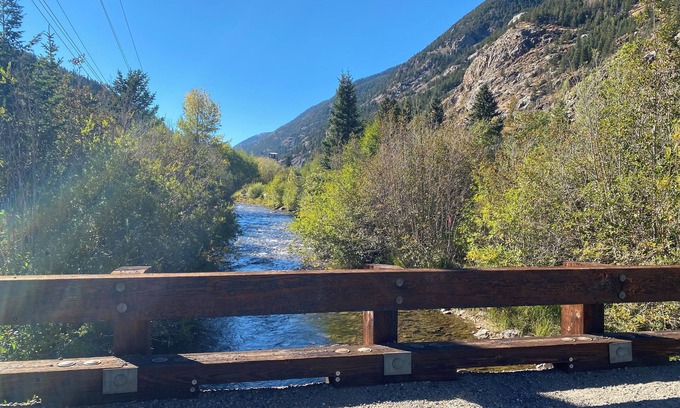 Georgetown Cabaña | AlpenGlow Cottage, stream-front in Silver Plume