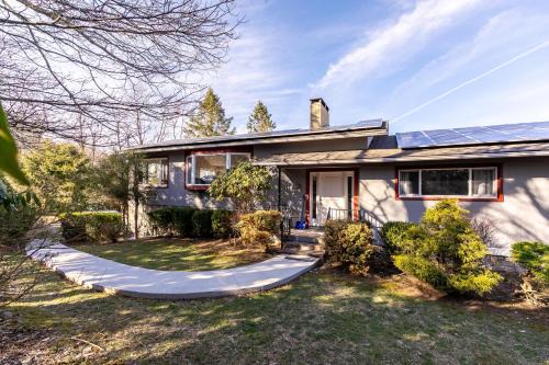 Blowing Rock Casa | Alpenglow