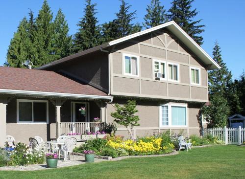 Revelstoke Cama Y Desayuno | Alpenrose Revelstoke Bed & Breakfast
