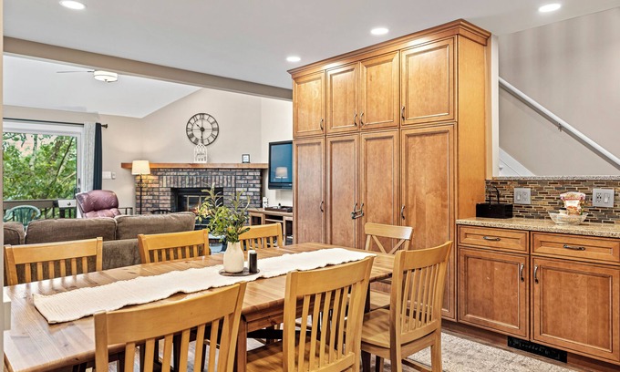 Village at Camelback Casa | Alpine Escape by AvantStay | On Camelback Mountain, Near Waterpark/Attractions