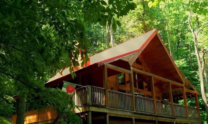 Townsend Cabina | Total SECLUSION, Fising Pond, entradas GRATUITAS para atracciones en el área