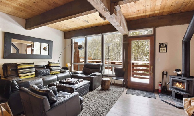 Tahoe City Casa | Alpine Manor Retreat | Mountain Relaxation