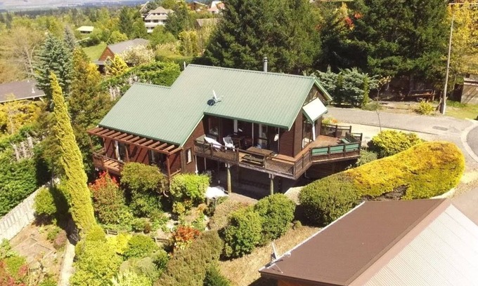 Hanmer Springs Chalet De Esquí | Alpine retreat - perfect for couples or families. Cute, quiet, quaint.