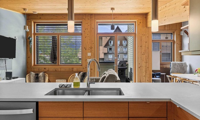 Teepee Town Condominio | Alps #201- LEED Gold Certified!