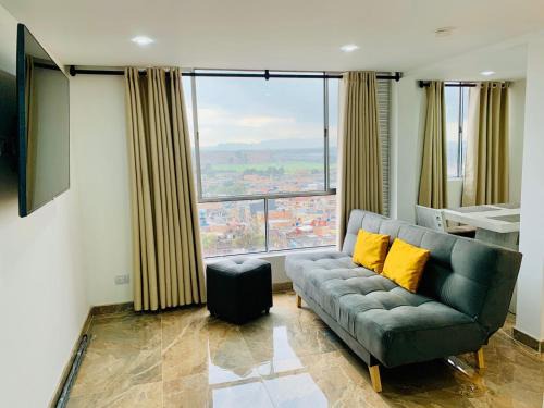 Fontibon Apartamento | Alquiler Apartamento en Bogotá cerca al aeropuerto-Colibri Dorado-by-wonderlust