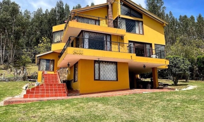 Paipa Cabina | ALTAMIRA Paipa, frente al lago sochagota