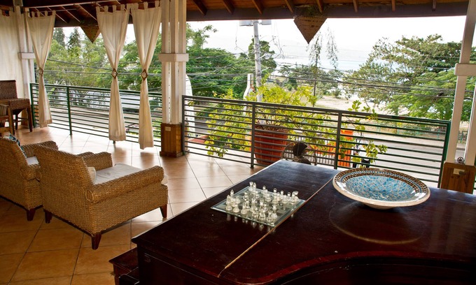 Montego Bay Hotel | Altamont West Hotel