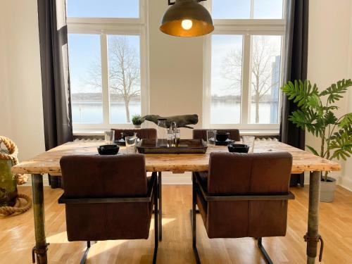 Schleswig Apartamento | Altbauwohnung mit Schleiblick - Erster Stock
