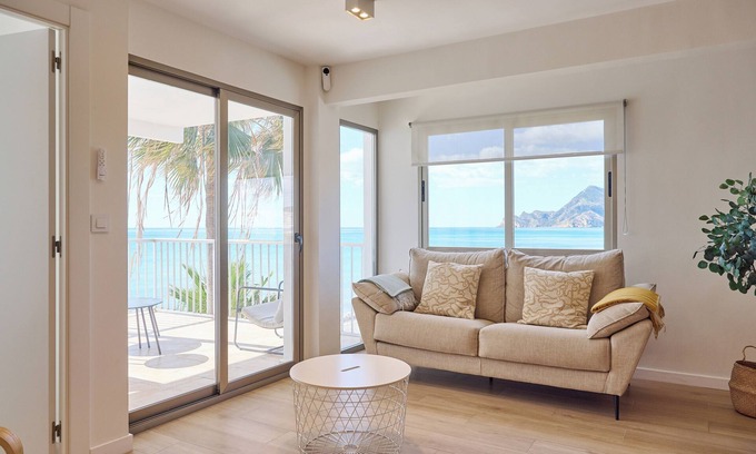 Altea Apartamento | Beachfront 2BR Lux apartment I Breathtaking Views