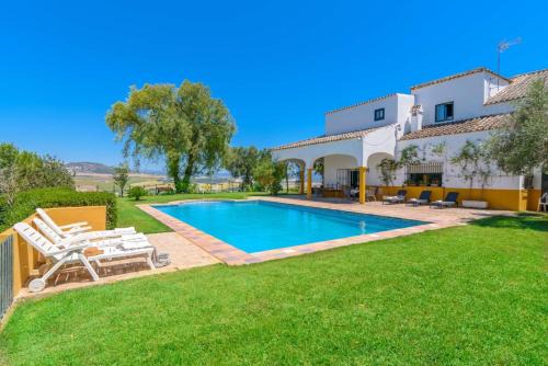 Arcos de la Frontera Casa | Alterhome Private Villa Cortijo Sierra y Lago