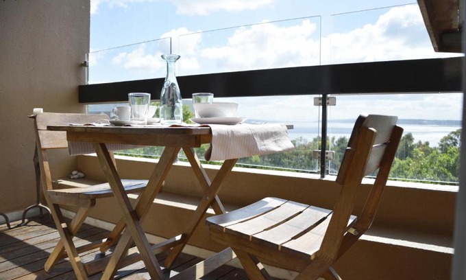 Oeiras Apartamento | BONNIZ OEIRAS HIDEAWAY With Free Parking and Sea View