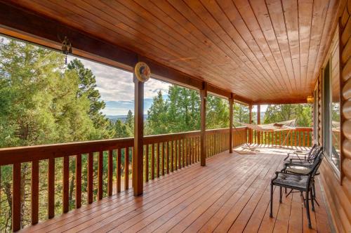 Long Valley Junction Casa | Alton Cabin with Deck about 2 Mi to Dixie Natl Forest!