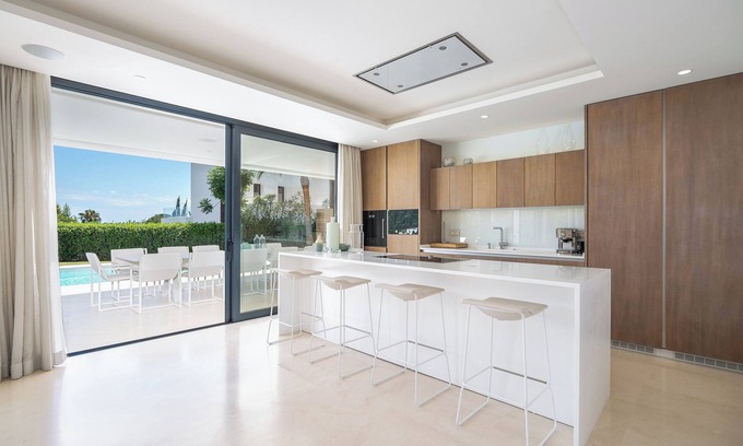 Marbella Villa | Altos Puente Romano, Marbella