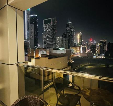 Dubai Apartamento | Alzomoroda Apartment