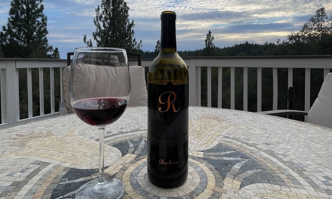 Sutter Creek Casa | Amador Wine Country Home in the Tree Tops