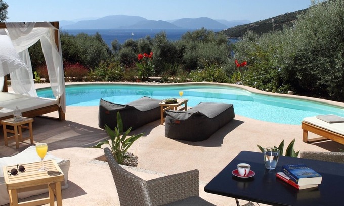 Sivota Villa | Sea Access Villa - Oferta de septiembre 15% de descuento - Amapola Villas - Agapi