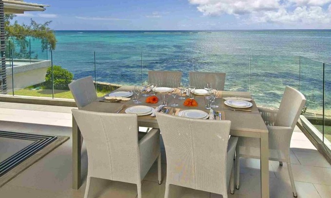 Pereybere Apartamento | Amaranth I: Three bedroom beach apartment with rooftop pool