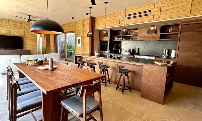 San Jose del Cabo Complejo | Amazing, 3br contemporary Acre Resort Hacienda with private pool and hot tub.
