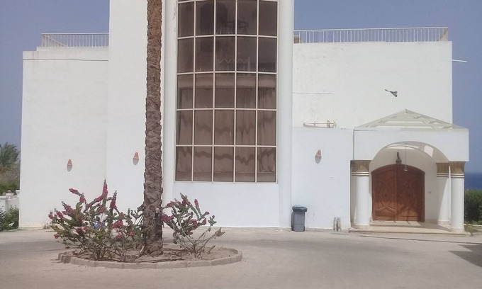 El Hadaba Villa | Increíble villa de 4 dormitorios directamente en el Mar Rojo