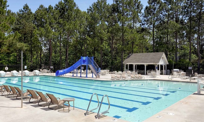 Raleigh Casa | Amazing 4-bedroom house with AC in Raleigh