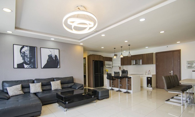 District 4 Apartamento | Amazing 4BRs for Family and Big Group in City Center