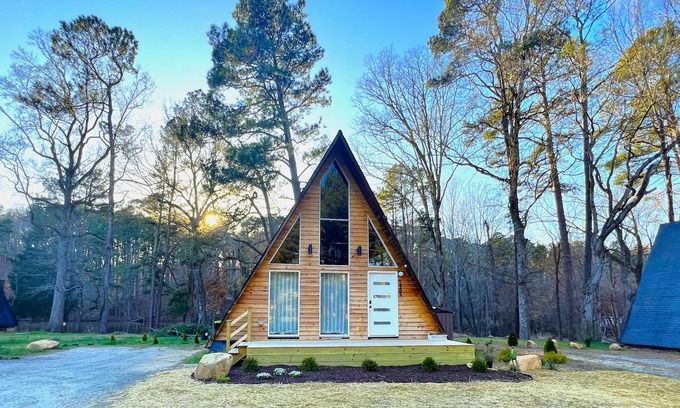 Bynum Cabina | Amazing A-Frame cabin, luxury amenities. Weekly-monthly rental starts Sept 1.