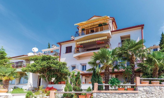 Kostrena Apartamento | Increíble apartamento en Kostrena con.