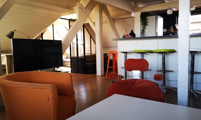 Biarritz Apartamento | Precioso apartamento atípico con vistas al mar y tejados de Biarritz
