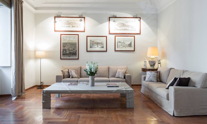 Prati Apartamento | Increíble apartamento con jardín privado cerca del río.