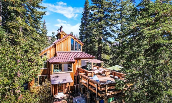 Bear Valley Casa | Amazing Architecture - Views all around VH#113