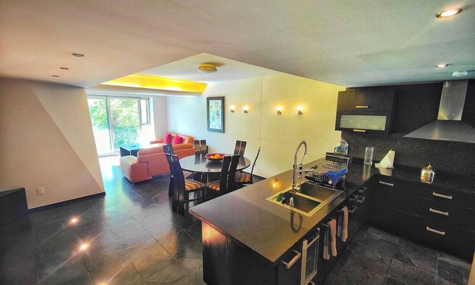 La Condesa Apartamento | Departamento con terraza privada y vista al parque España, Roof top con alberca