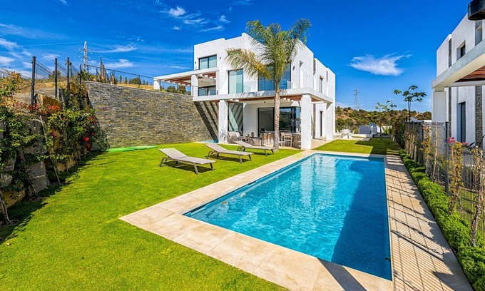 Cabopino Villa | Amazing Costa Del Sol Villa | 5 Bedrooms | Villa Teodoro | Private Jacuzzi & Pool