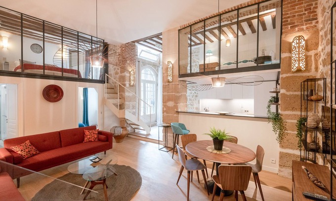 Saint-Gervais Apartamento | Duplex increíble para 6 en Le Marais, 2 baños, 2 BR, muros de piedra