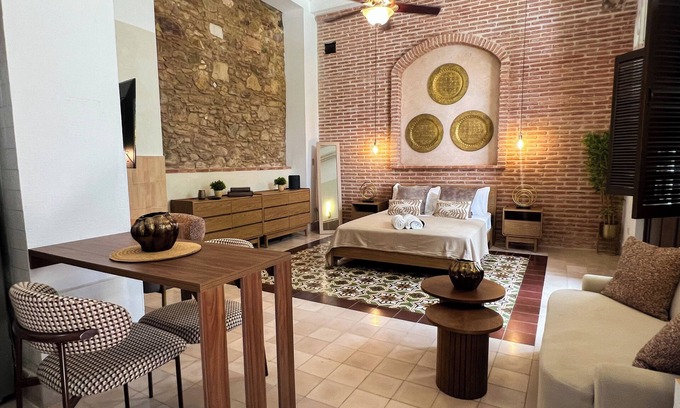 Panama City Apartamento | Amazing experience in Casco Viejo historical site 3