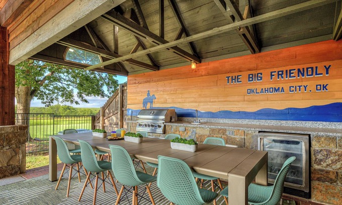 Oklahoma City Casa | Amazing family home with AC, heated year-round pool, hot tub, game room and more