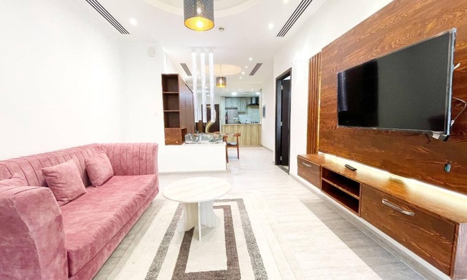 Dubai Sports City Apartamento | AMAZING GOLF VIEW AND RELAXING 1 BEDROOM APARTMENT
