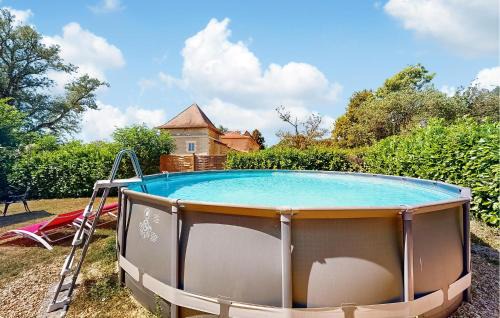 Saint-Privat-des-Pres Casa | Amazing Home In Saint-Privat-Des-Prés
