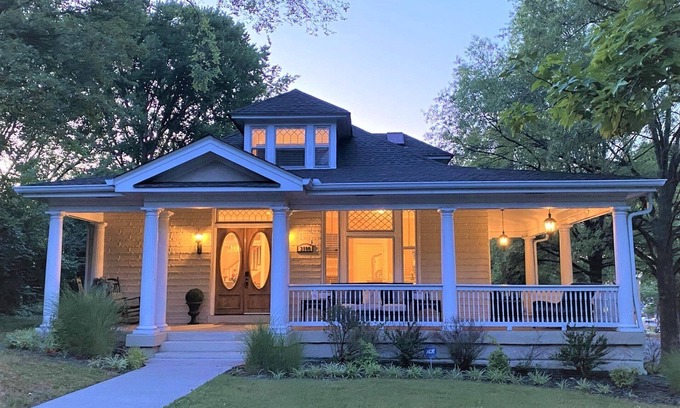 Midtown Casa | A minutos del centro de Nashville | Increíble hogar y área! | Familia y grupo amistoso