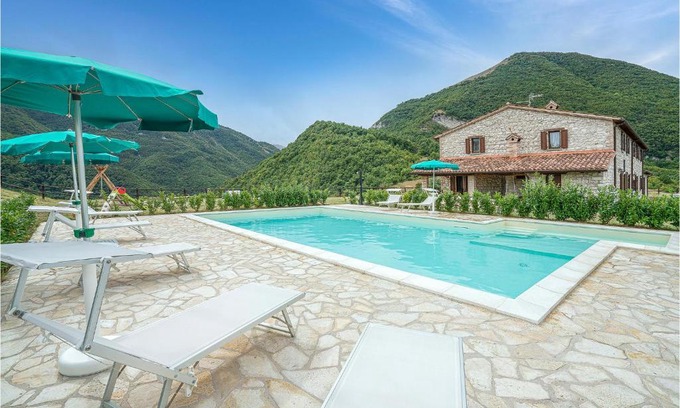 Apecchio Casa | Amazing Home In Apecchio Pu
