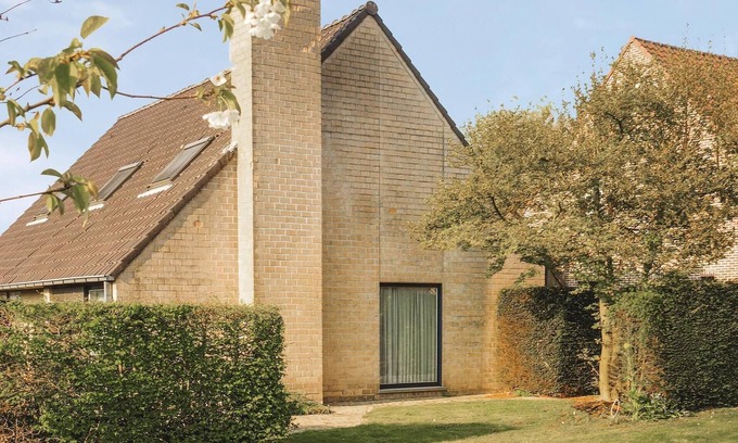 Beerse Casa | Amazing Home in Beerse With 4 Bedrooms and Wifi