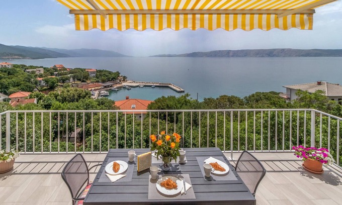 Povile Casa | Increíble casa en Novi Vinodolski