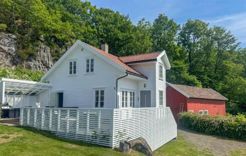 Lyngdal Casa | Amazing Home In Lyngdal With Wifi