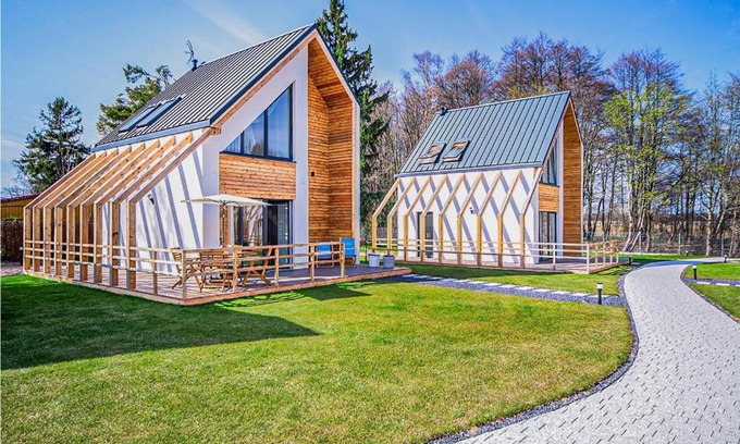 Nowecin Casa | Amazing Home In Nowecin With Kitchen