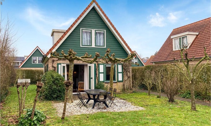 Zonnemaire Casa | Amazing Home In Zonnemaire With Wifi