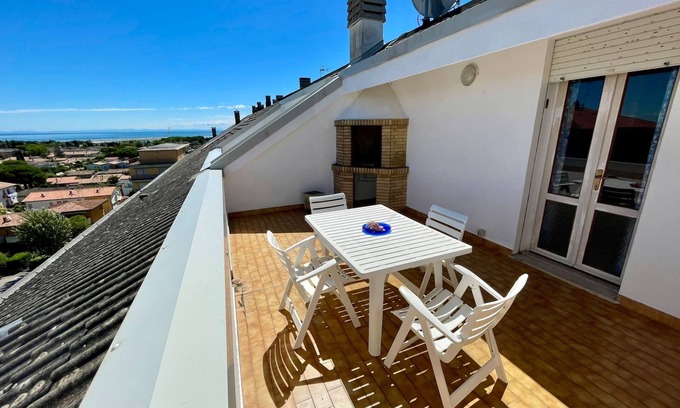 Porto Santa Margherita Apartamento | Piso con increíbles vistas al mar - Beahost