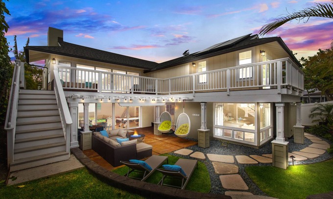 Kailua Casa | Amazing 🌺 Kailua Beach House 🌺 Pool! Game Room! 1 House from Beach