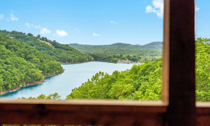 Kimberling City Casa | Amazing Lake View, Walk to Lake, Lazy River & Pool