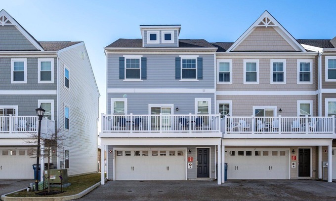 West Ocean City Casa | 🏖️Amazing! Large 4 Bedroom West OC Town House, Pool🏖️